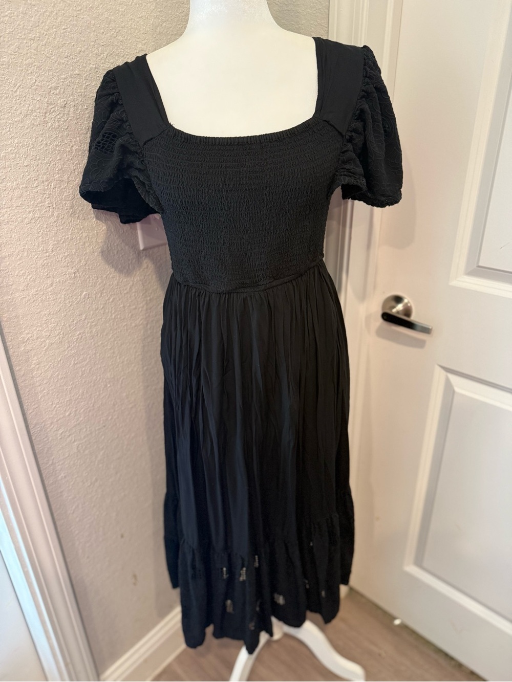 Seen Worn Kept Black Smocked Puff-Sleeve Midi Dress Sz M